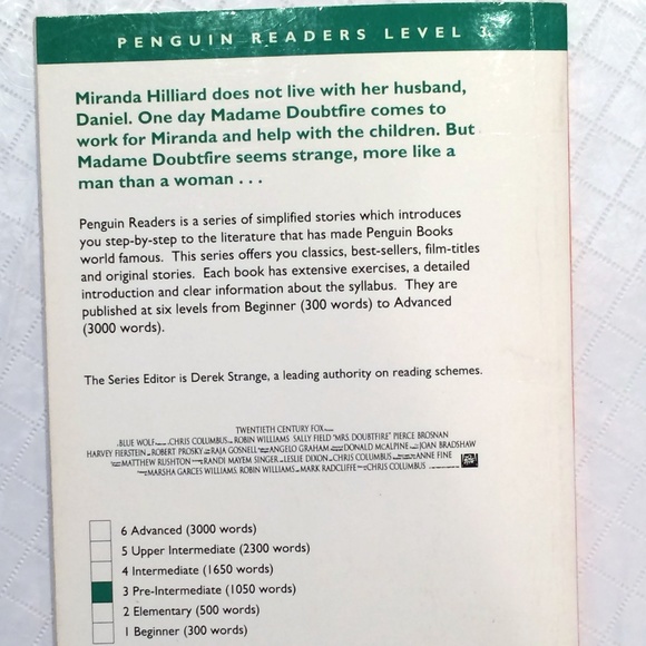 "Madame Doubtfire": Level 3, RLA. Book to learn English as a second language - Picture 3 of 5